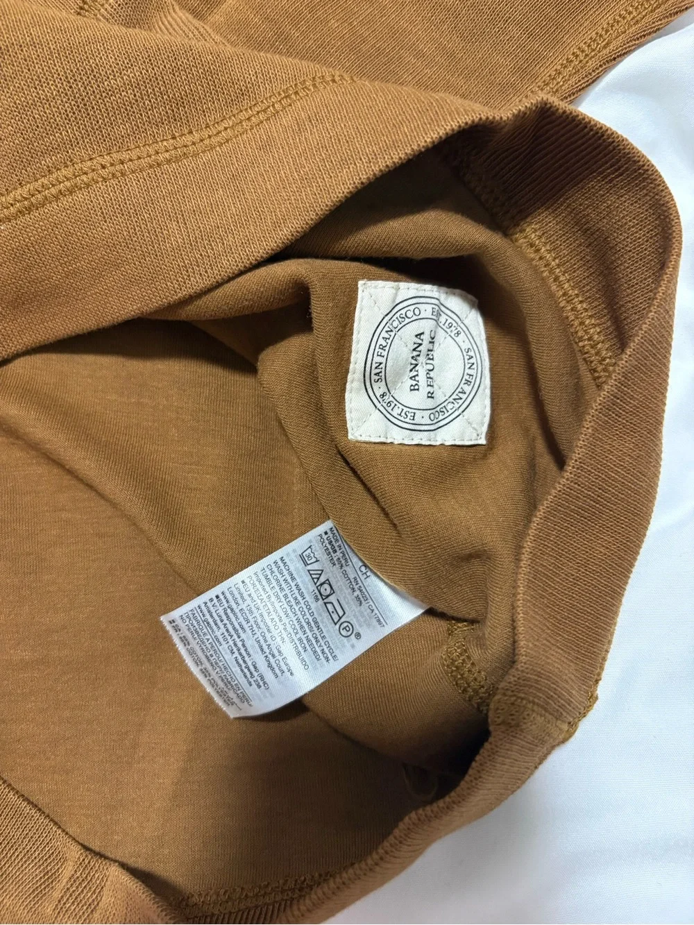 Banana Republic Slub Double-Knit Crewneck Long Sleeve Tee